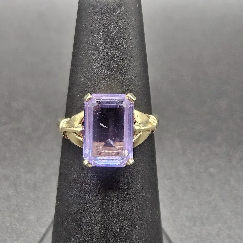 10K Yellow Gold Purple Emerald Cut Gemstone Ring Size 5 3.41g Vintage